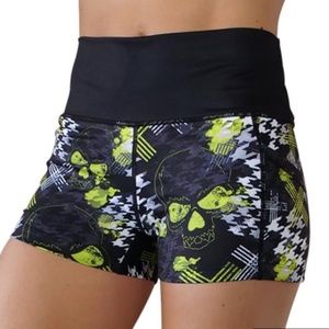 Constantly Varied Gear Abstract Skull Shorts Sz M